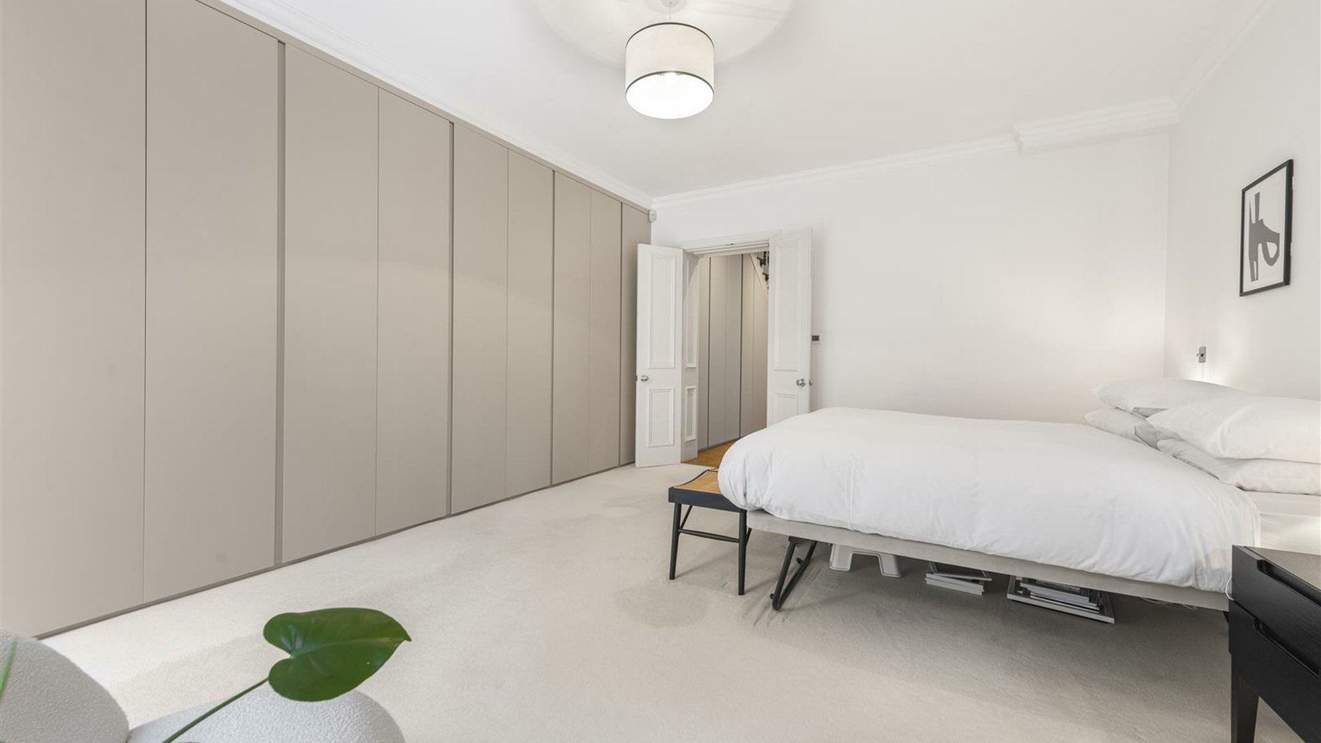 8 Redcliffe Square, London, London