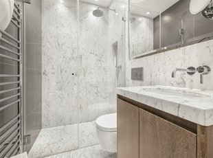 8 Redcliffe Square, London, London
