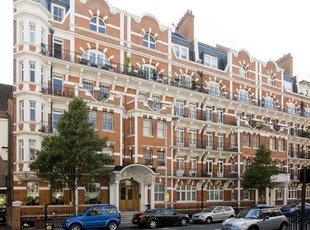 Drayton Court, Drayton Gardens, London
