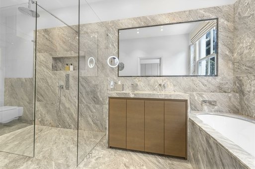 8 Redcliffe Square, London, London