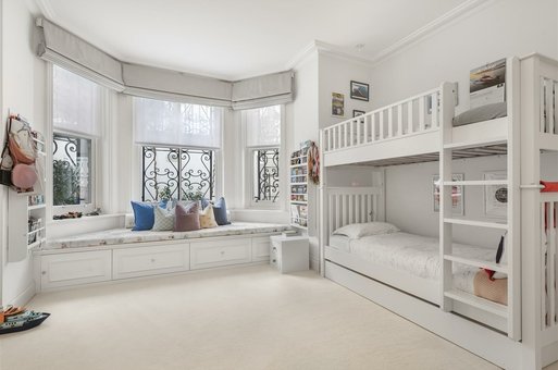 8 Redcliffe Square, London, London