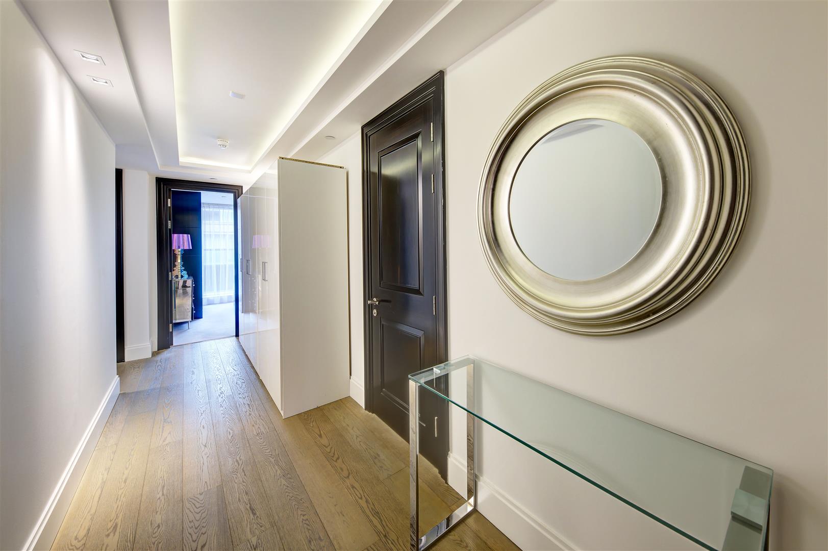 385 Kensington High Street, London, London